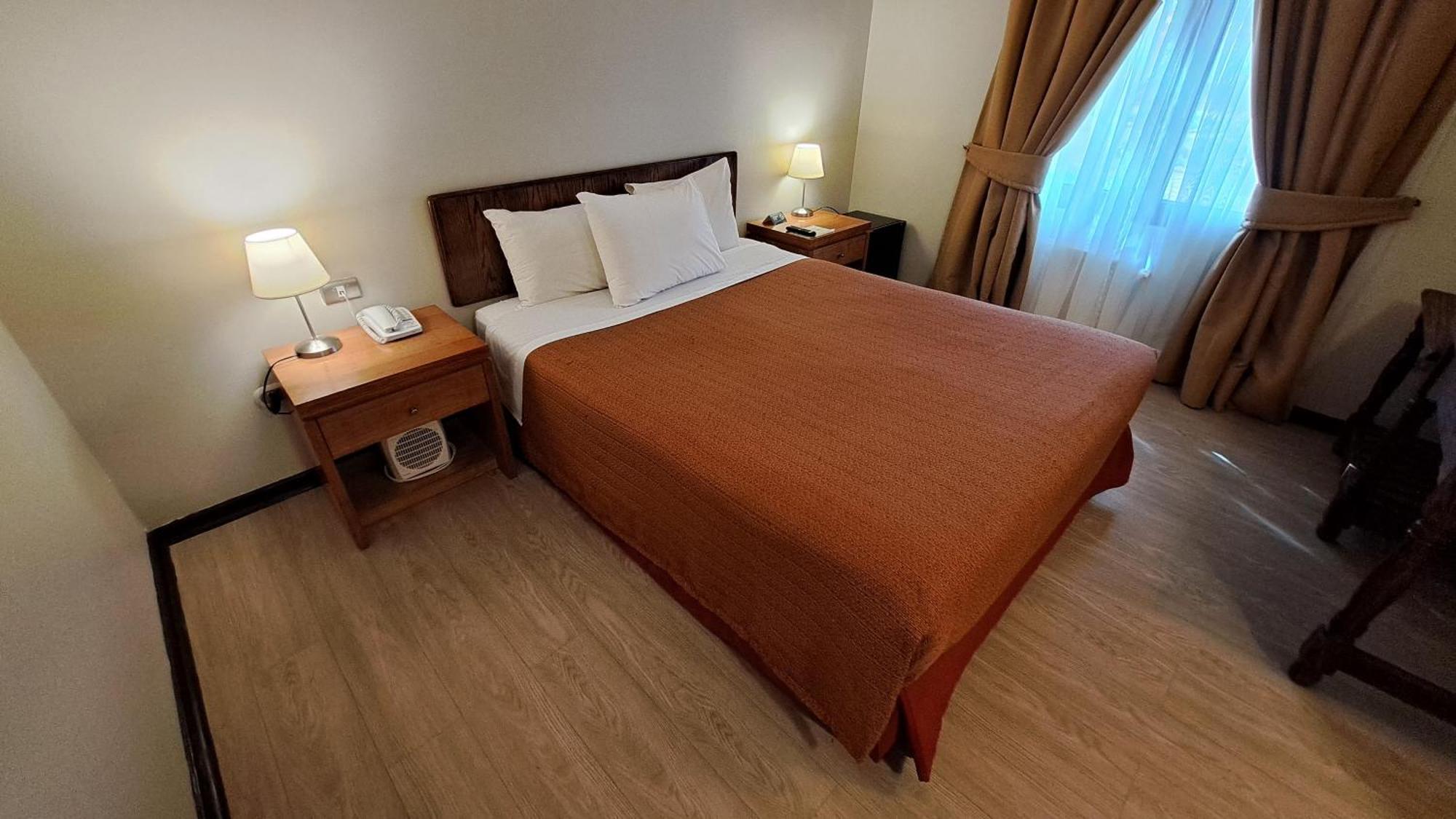 Hotel Diego De Almagro Сан Педро де Атакама Екстериор снимка